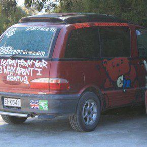 wicked camper neuseeland beschriftung