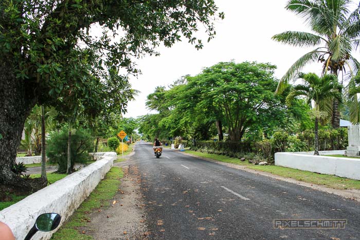 Fotos aus der Südsee: Rarotonga (Cook Islands) So sieht die Hauptstraße der Insel aus