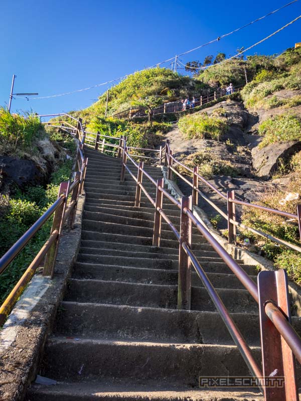 how-to-climb-adams-peak-sri-lanka-sri-pada-37