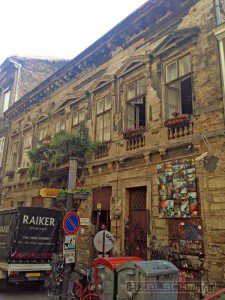 ruinenbar budapest 5 07