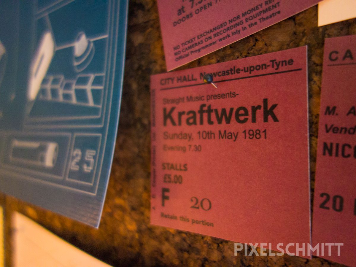 Das neue 25hours Hotel Düsseldorf und Tipps in der Nähe Ein Ticket zum Kraftwerk-Konzert