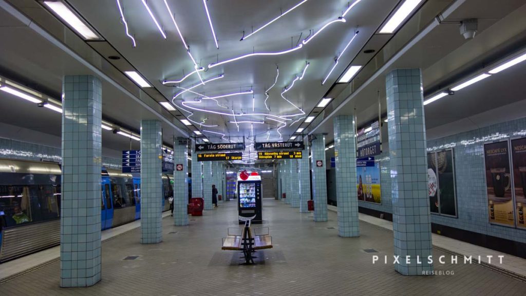 Stockholm: U-Bahn-Kunst auf eigene Faust entdecken hoetorget u bahn stockholm tunnelbana