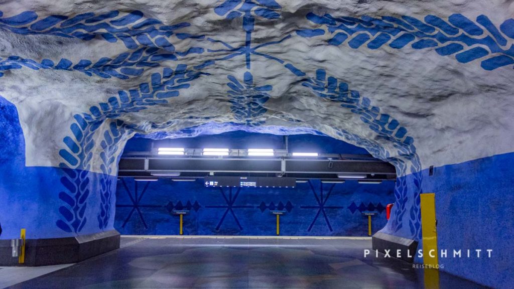 Stockholm: U-Bahn-Kunst auf eigene Faust entdecken t centralen u bahn stockholm 43