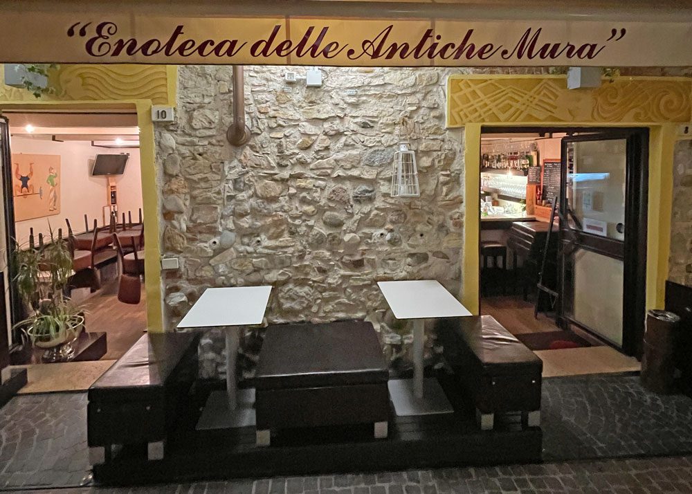 Gardasee Hotel: Sirmione - Schlafen und Restaurants Enoteca delle Antiche Mura (Gardasee): Klein, aber fein (und lecker)